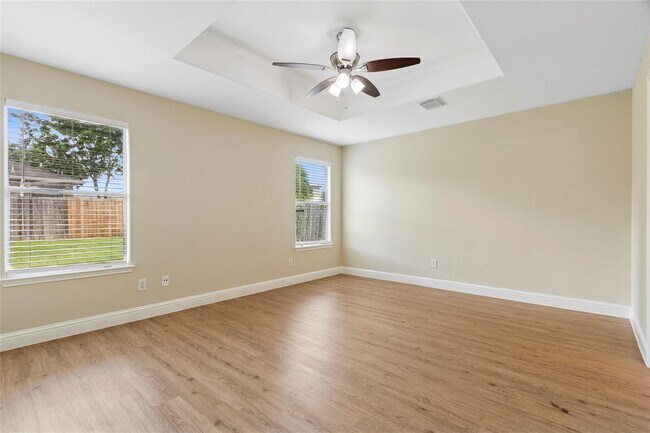 Building Photo - 8907 Grand Villa Ln