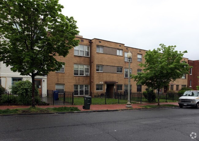 Primary Photo - 612 12th St NE