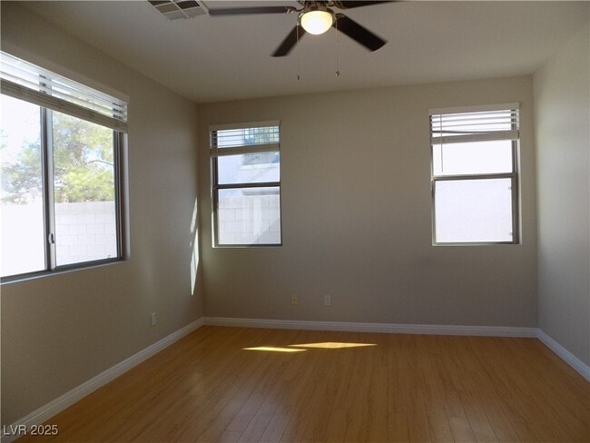 Building Photo - 5536 Spruce Hill Ct