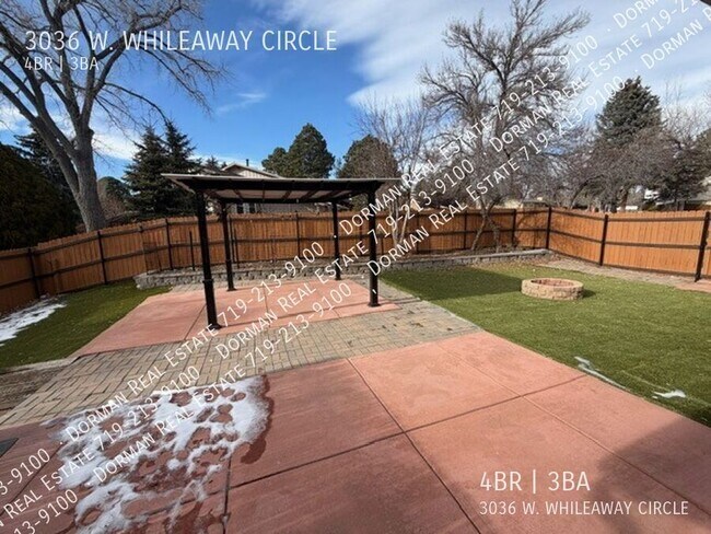 Building Photo - 3036 Whileaway Cir E