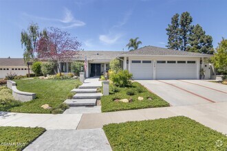 Building Photo - 368 Venus St