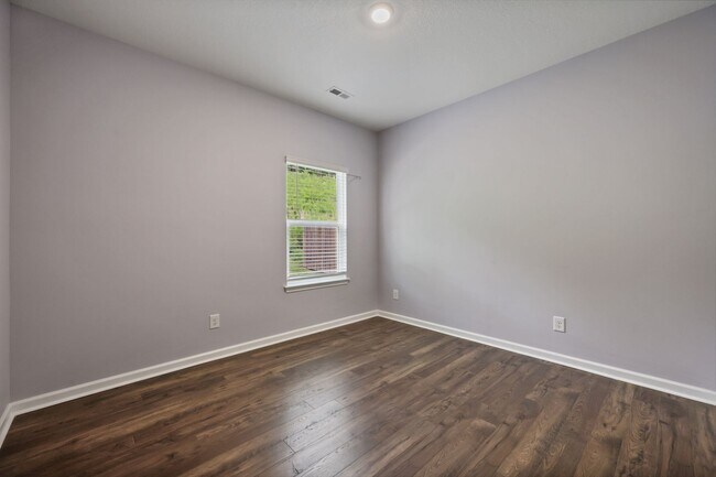 Building Photo - 545 Robotic Ln