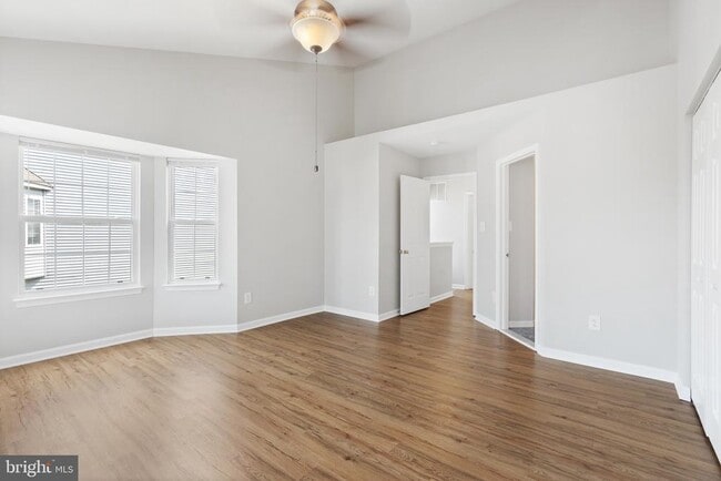 Building Photo - 26091 Lands End Dr