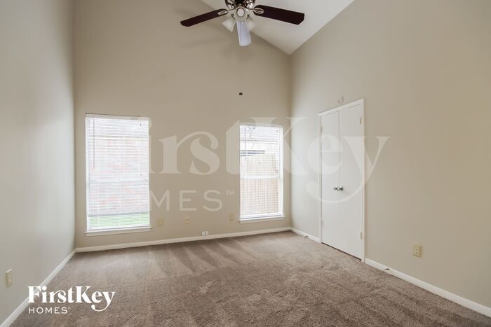 Building Photo - 3919 Algernon Dr