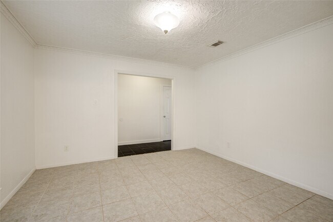 Building Photo - 835 Hidden Canyon Rd