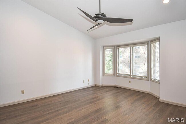 Building Photo - 4444 Lindell Blvd