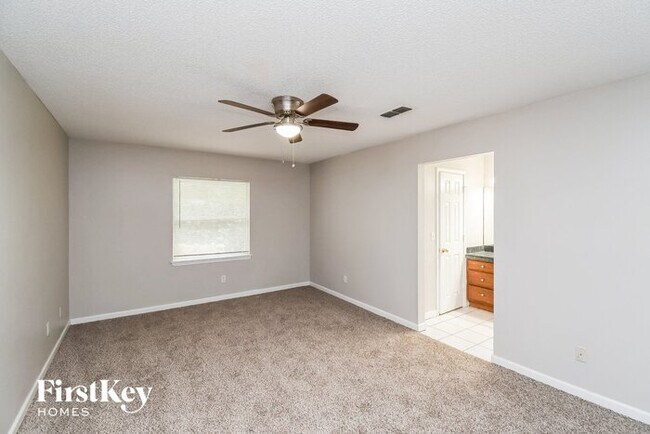 Building Photo - 3500 Wentworth Cir W