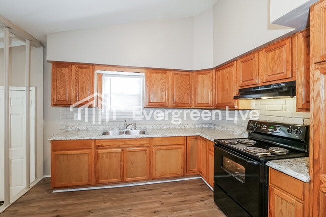 Building Photo - 11303 Herrick Ave