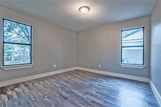 Building Photo - 2423 Fenwick Dr