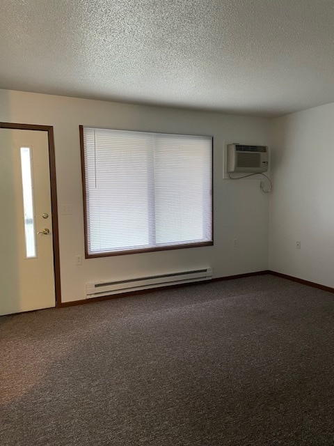 Building Photo - Lake Park