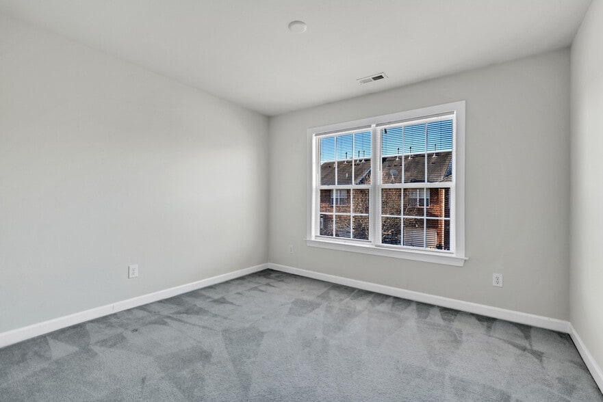 Building Photo - 2019 Soundings Crescent Ct