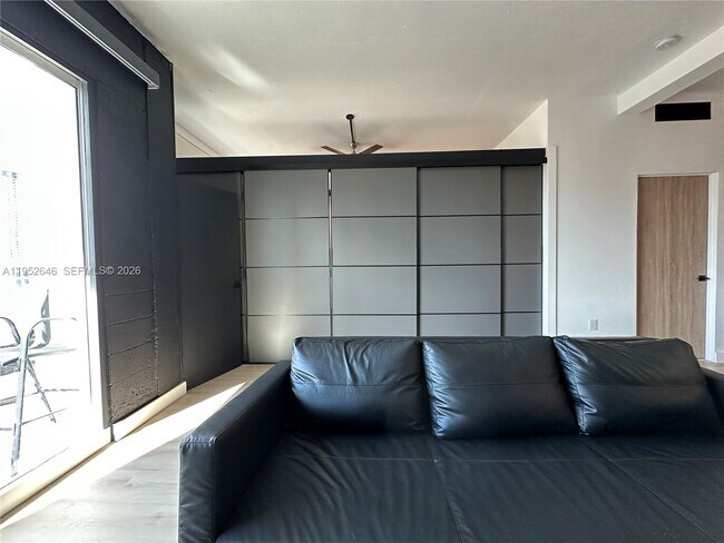 Building Photo - 234 NE 3rd St