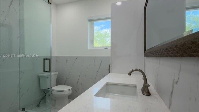 Building Photo - 1690 Daytonia Rd