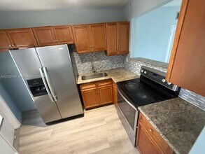 Building Photo - 1663 NE Miami Gardens Dr