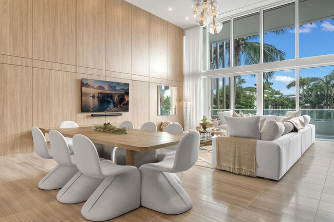 Building Photo - 4701 Meridian Ave