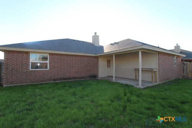 Building Photo - 3003 Tarrant County Dr