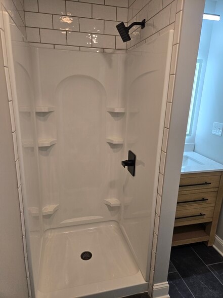 Master Bathroom - 602 Forest Ln