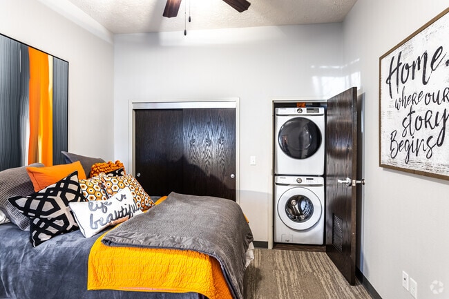 1BR, 1BA - 663 SF - Bear Village