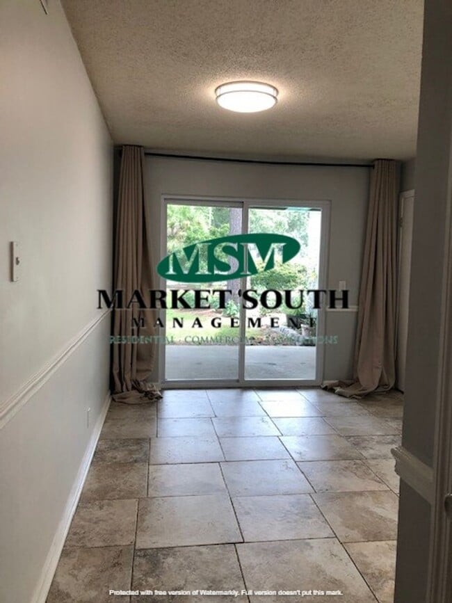 Building Photo - Bull River Shoals - Condo