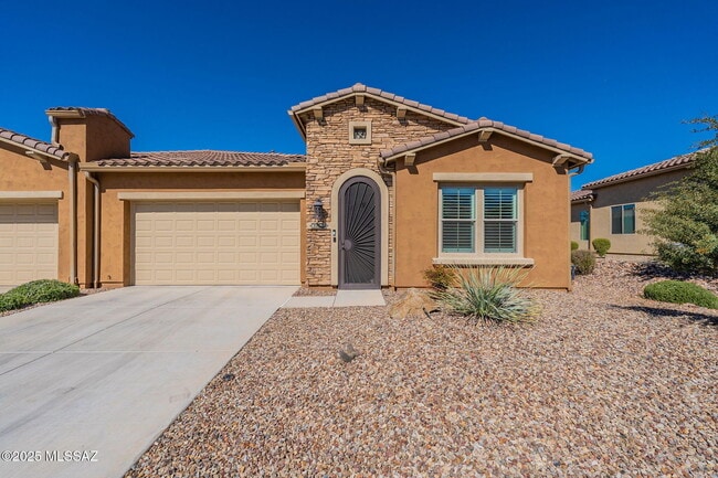 Building Photo - 39548 S Summerwood Dr