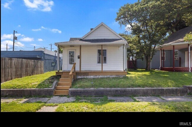 Primary Photo - 1506 S Main St