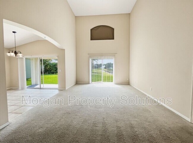 Building Photo - 5379 Tortuga Dr