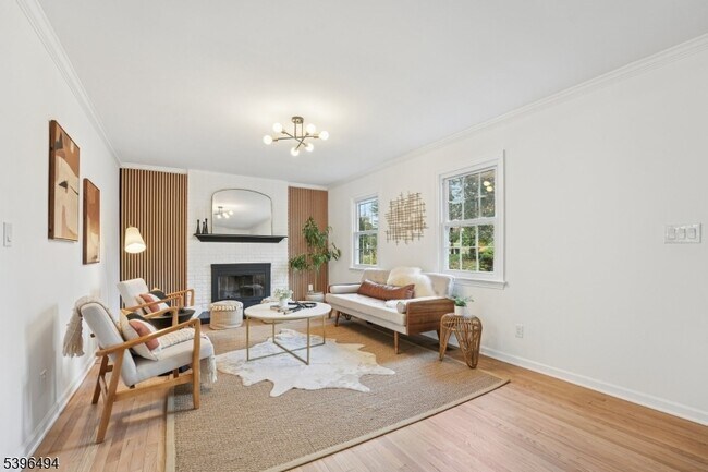 Building Photo - 139 Ridgedale Ave