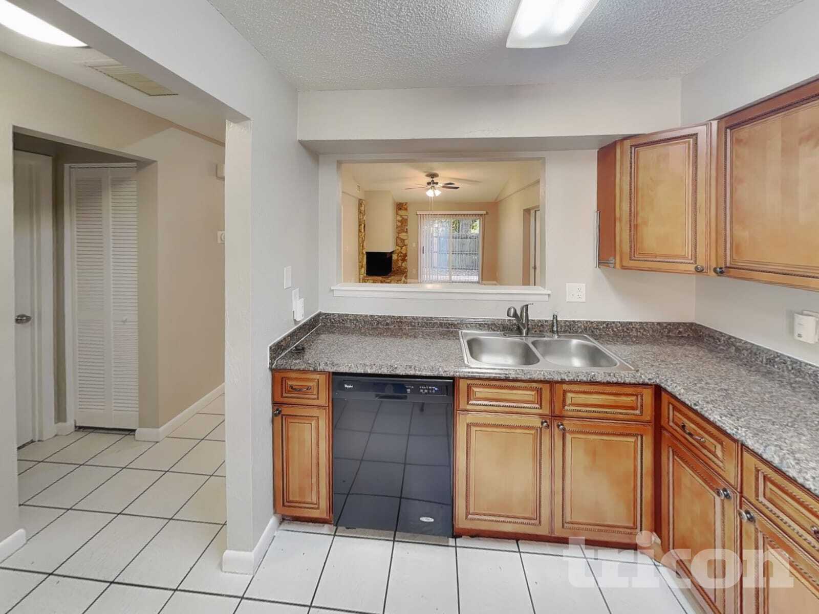 Building Photo - 835 Stonybrook Cir