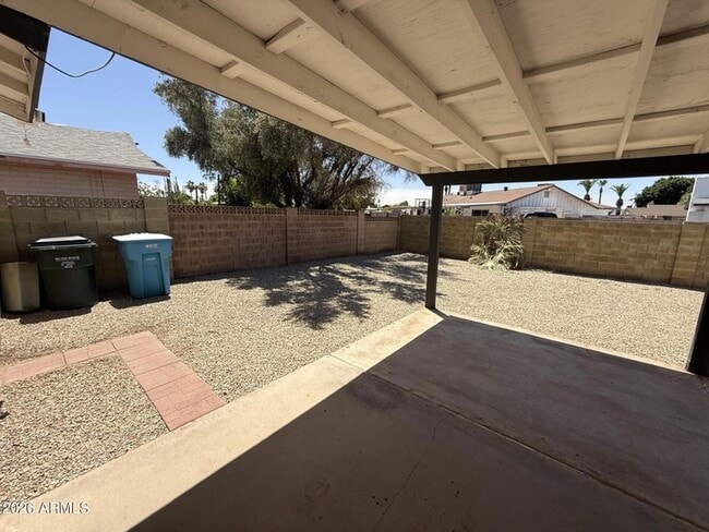 Building Photo - 3321 W Cholla St