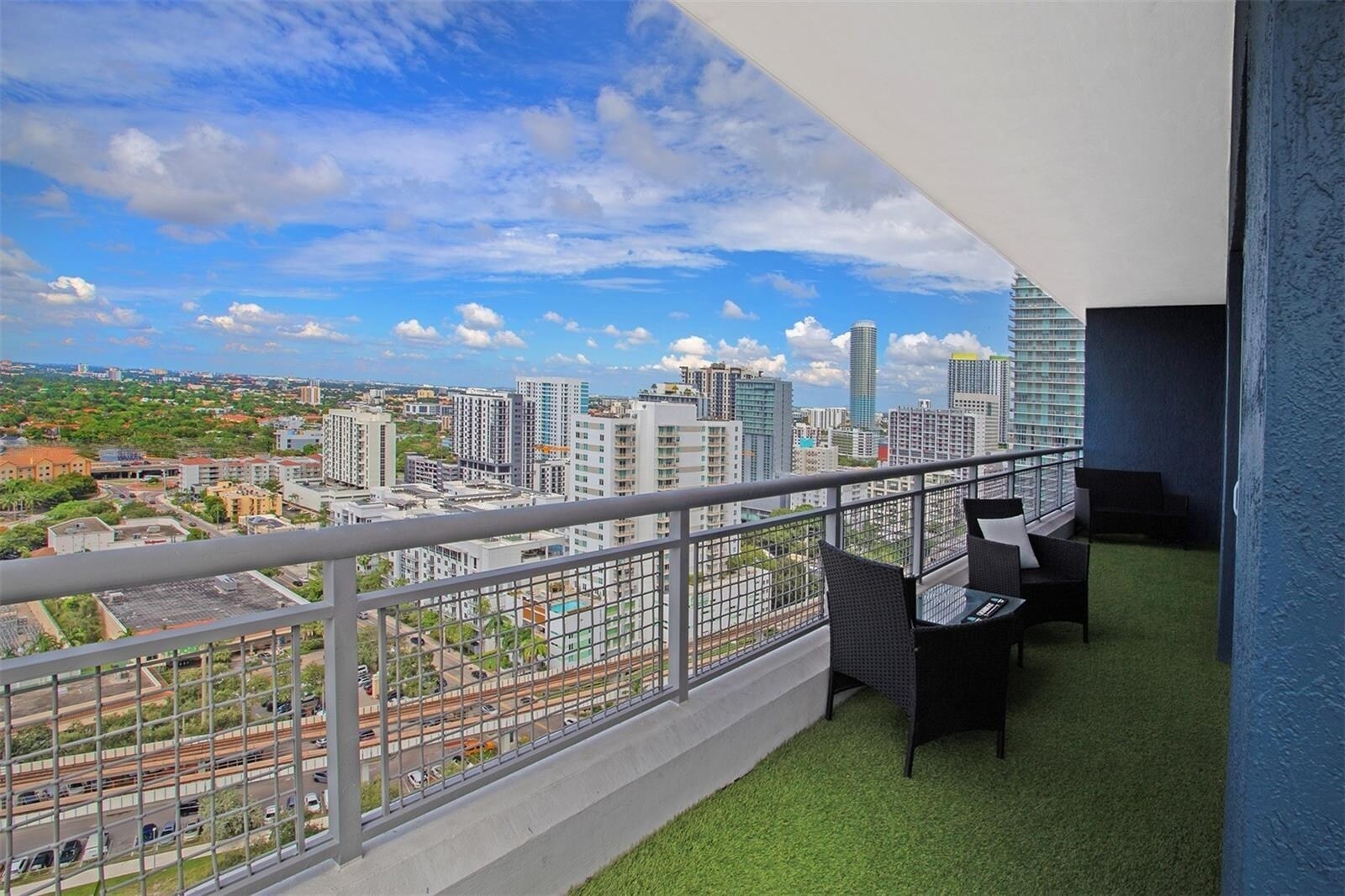 Building Photo - 60 SW 13th St