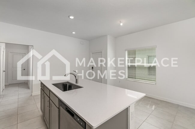 Building Photo - 1215 Preston Ests Cir