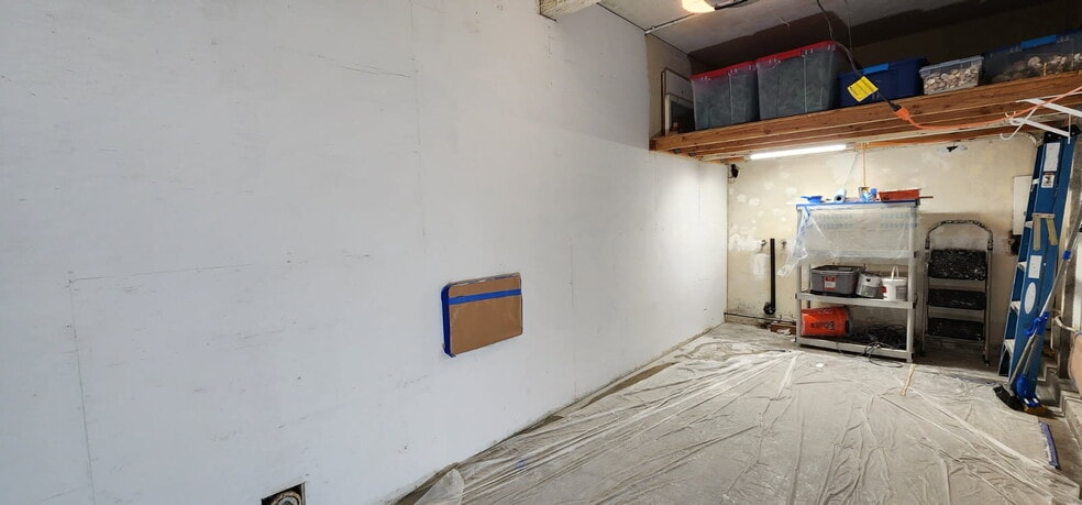 Building Photo - 16452 24th St