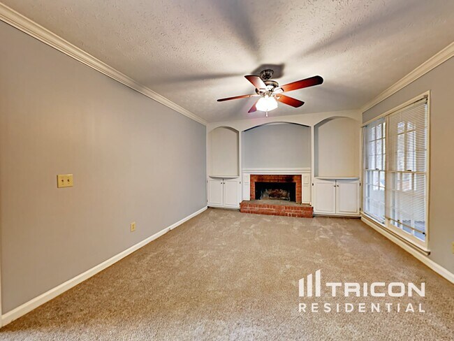 Building Photo - 5044 Rosemeade Ct