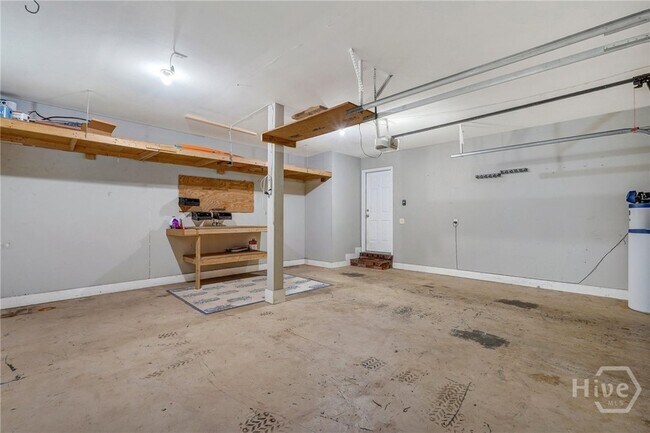 Building Photo - 41 Jerico Trl