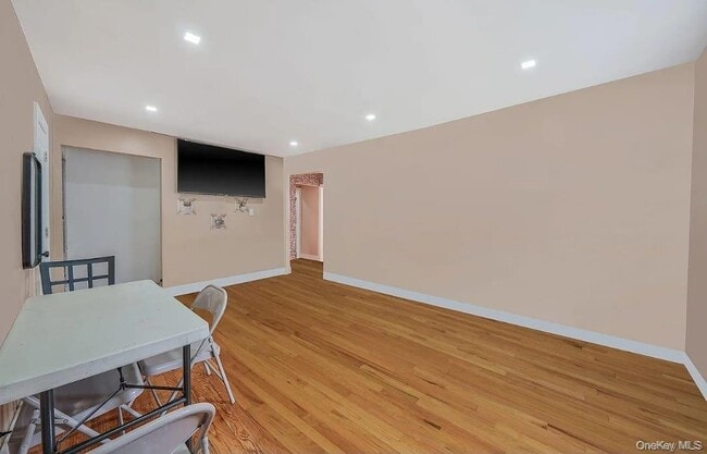 Building Photo - 202-02 109th Ave