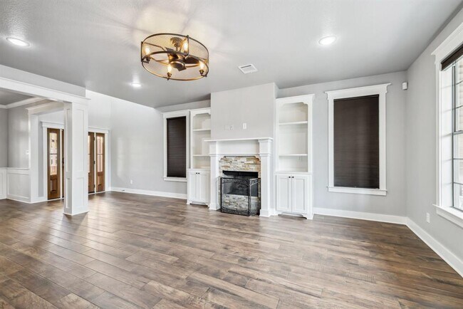 Building Photo - 12336 Pebble View Dr