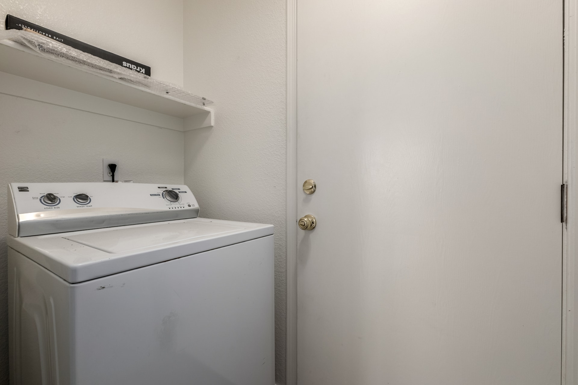 Building Photo - 1043 S San Vincente Ct