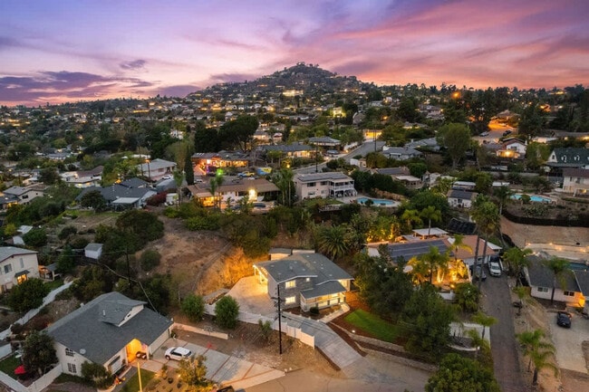 Building Photo - 10150 Sierra Madre Rd