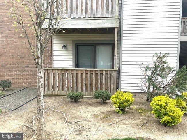 Building Photo - 4901 Ravens Crest Dr