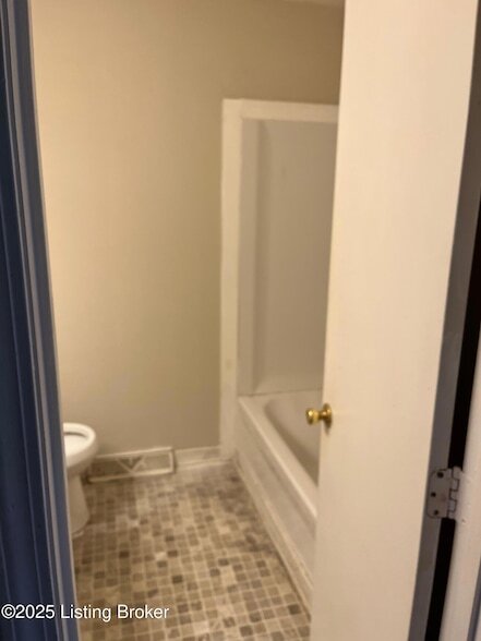 Building Photo - 1705 Cliff Ridge Ct