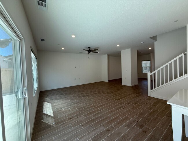 Building Photo - Brand new stunning 4-bedroom, 2.5-bathroom...