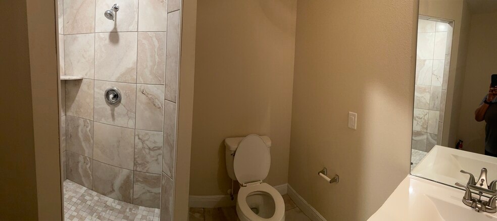 Bathroom 2 - 800 E Gottsche Ave
