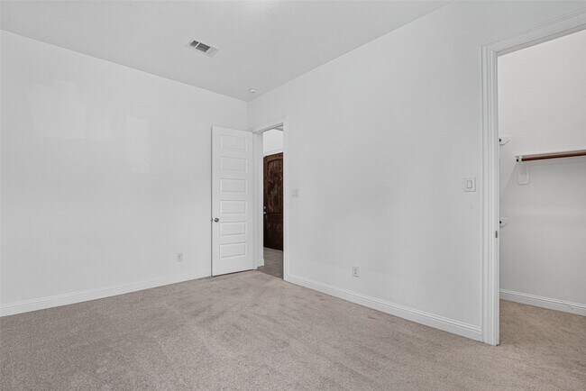 Building Photo - 13326 Lake Chesdin Rd