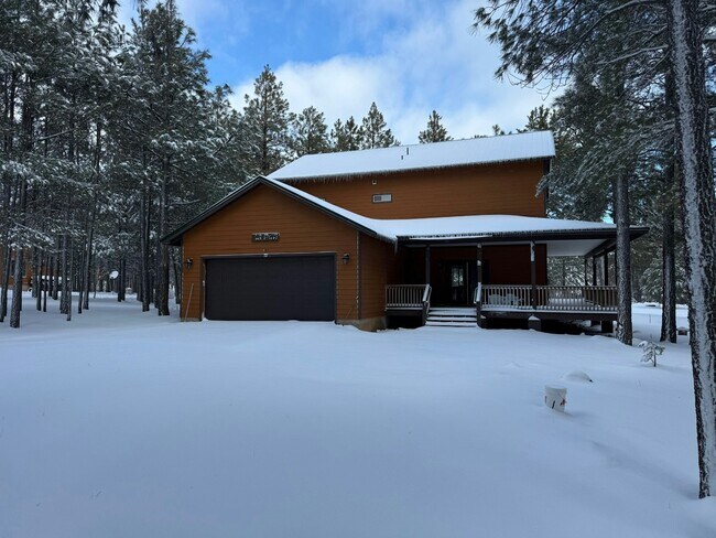 Building Photo - 921 Rainbow Mine Rd