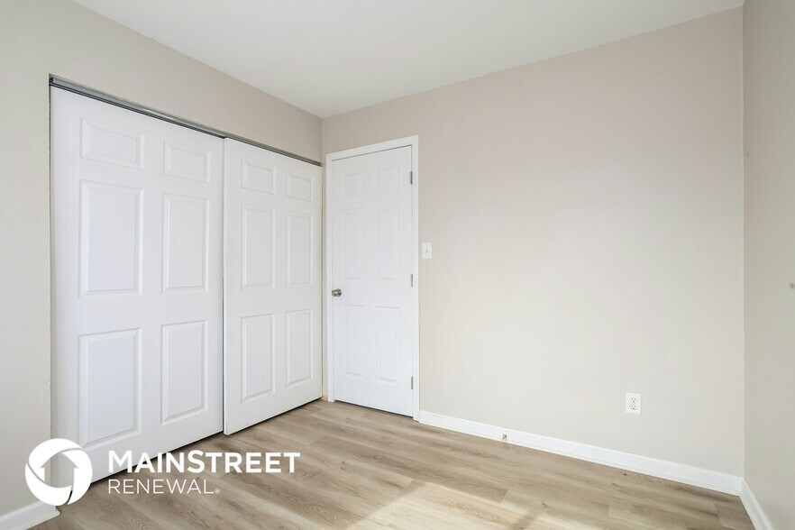 Building Photo - 504 Harland Dr
