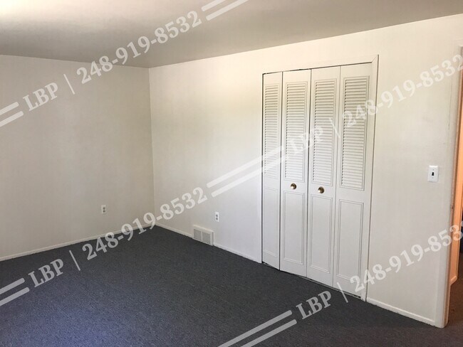 Building Photo - 5925 Inkster Rd