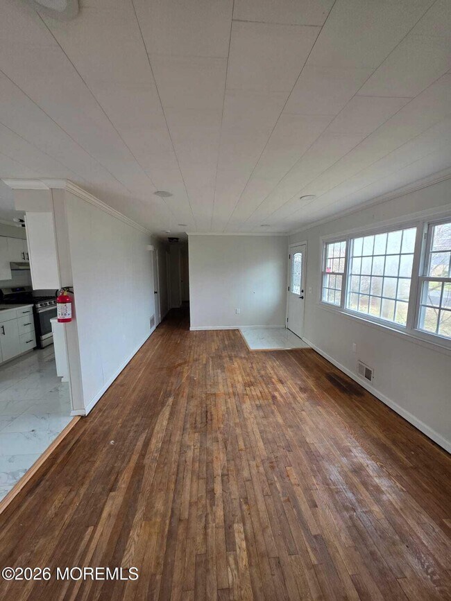 Building Photo - 14 Nathan Ave