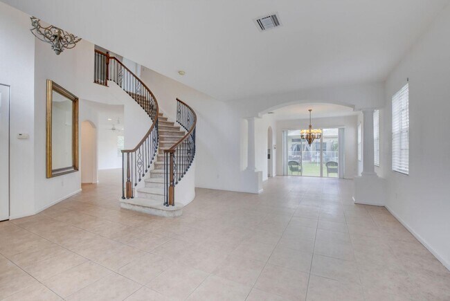 Building Photo - 7553 Greenville Cir