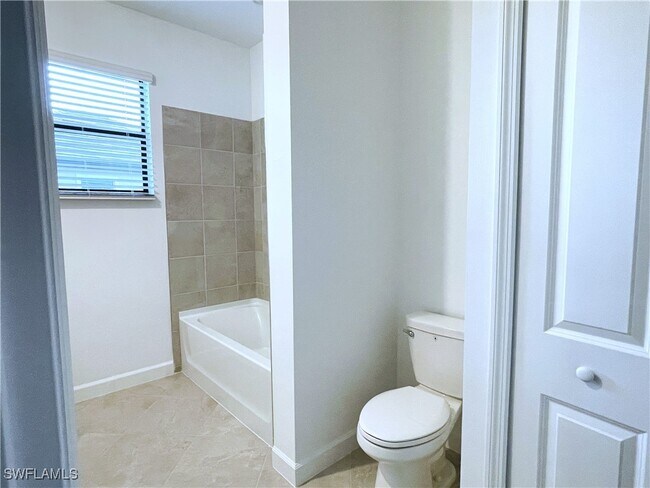 Building Photo - 14279 Pine Lodge Ln