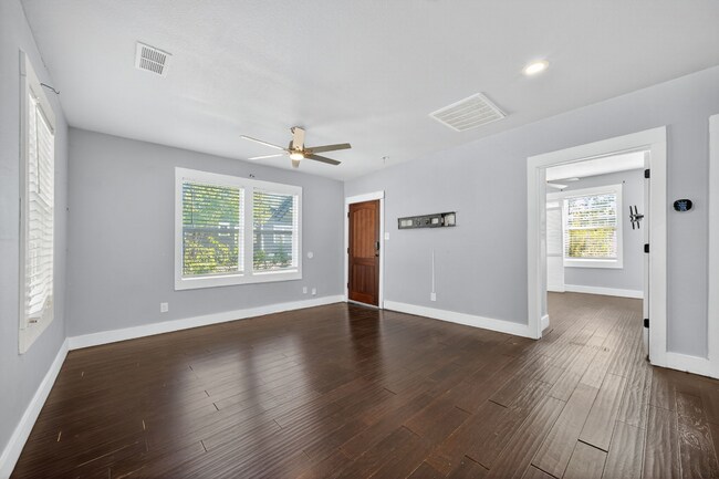 Building Photo - 1225 Michigan Ave